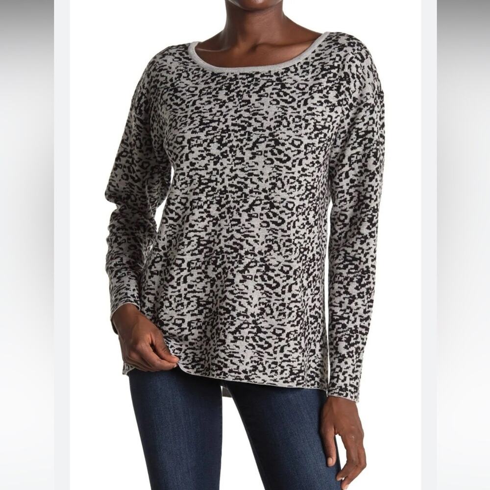 Not Your Daughter’s Jeans NYDJ Animal Print Knit Sweater Size S